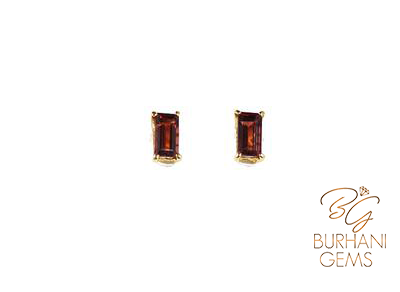 GARNET STUD EARRINGS 18KT GOLD