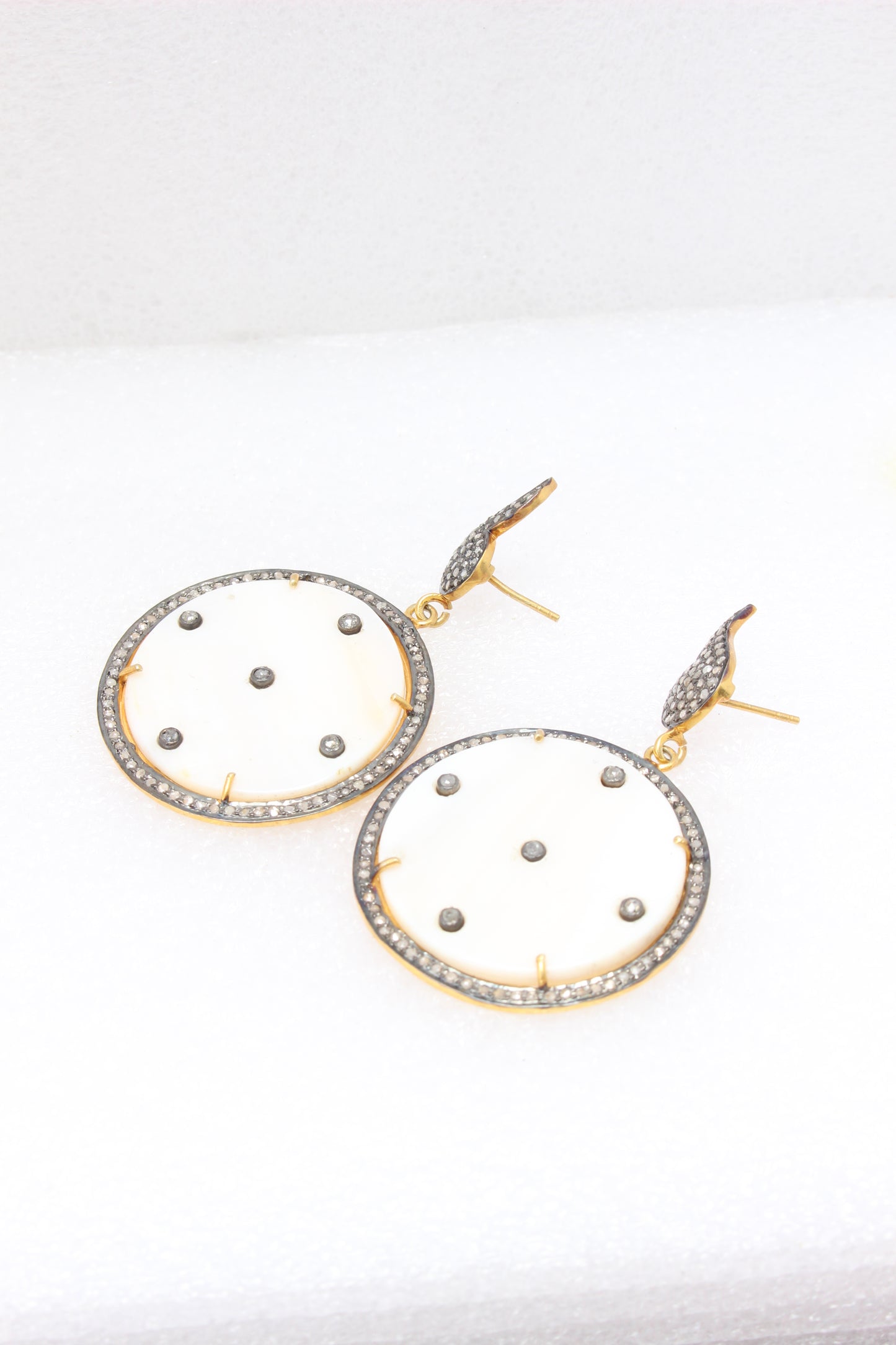 NEW 1- MOTHER OF PEARL EARRINGS - 4 DIAMONDS