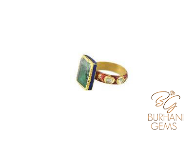 ROYAL ANTIQUE COLOMBIAN EMERALD RING