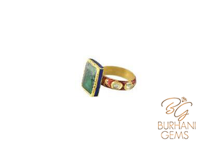 ROYAL ANTIQUE COLOMBIAN EMERALD RING
